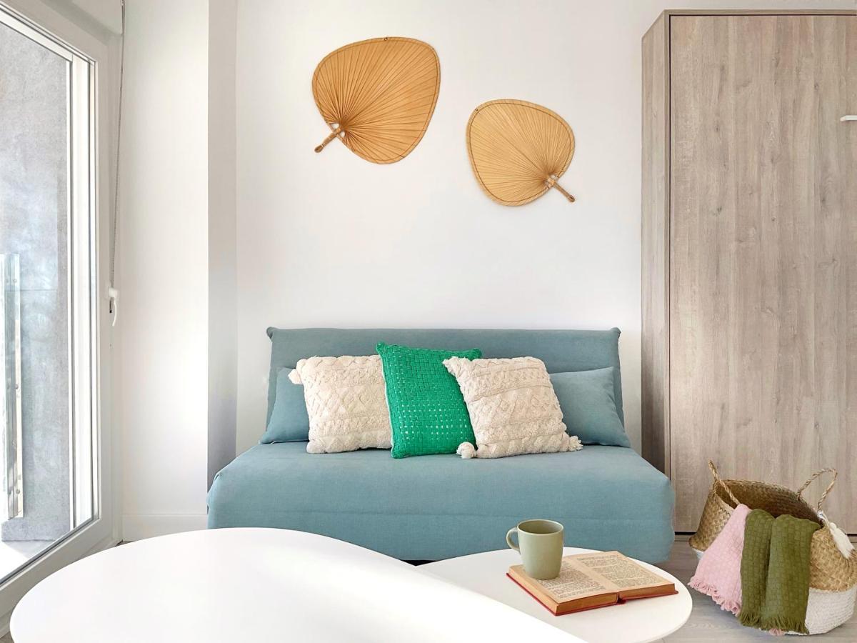 Cs6 Kaleria Suites Almeria Bagian luar foto