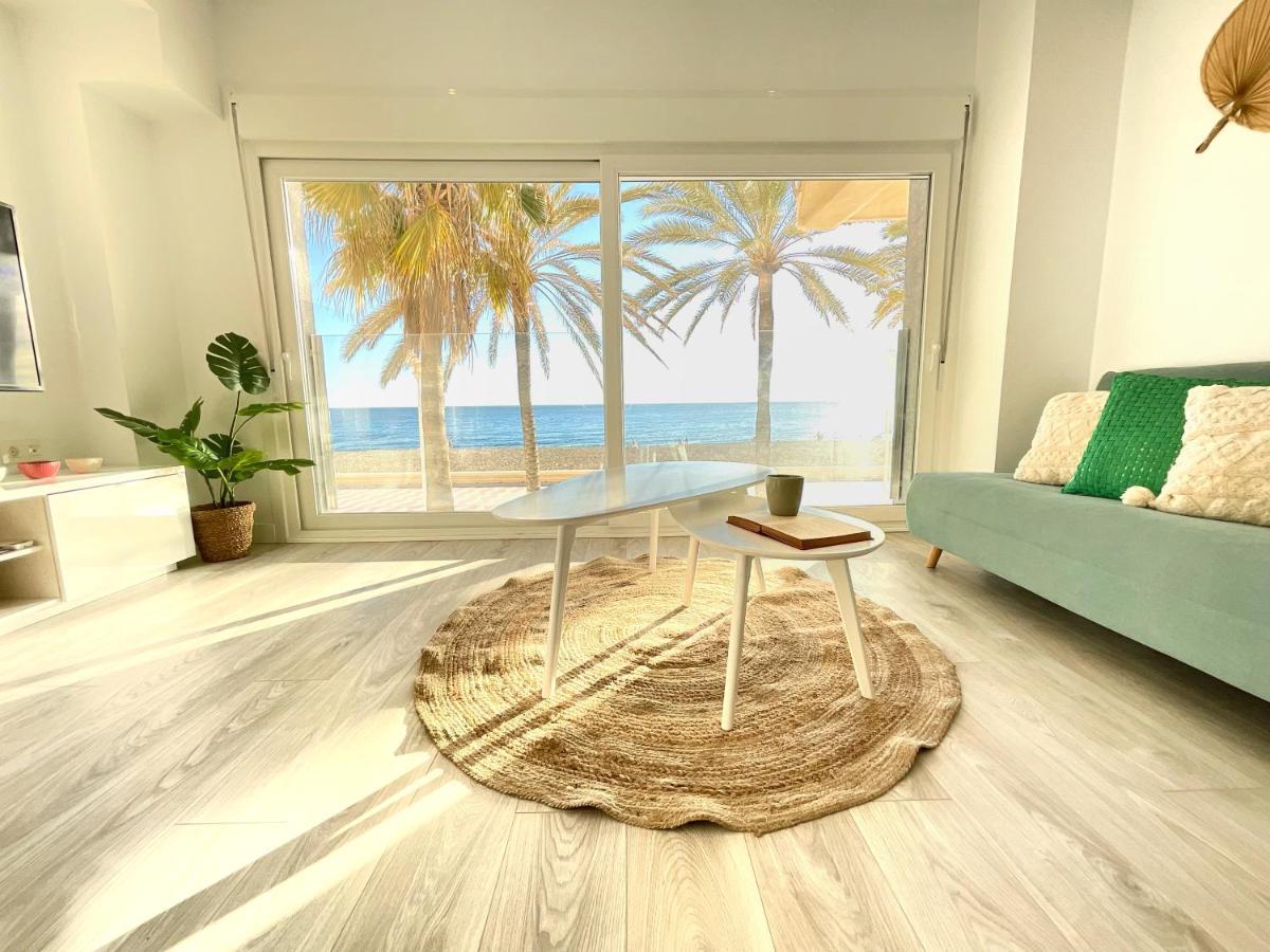Cs6 Kaleria Suites Almeria Bagian luar foto